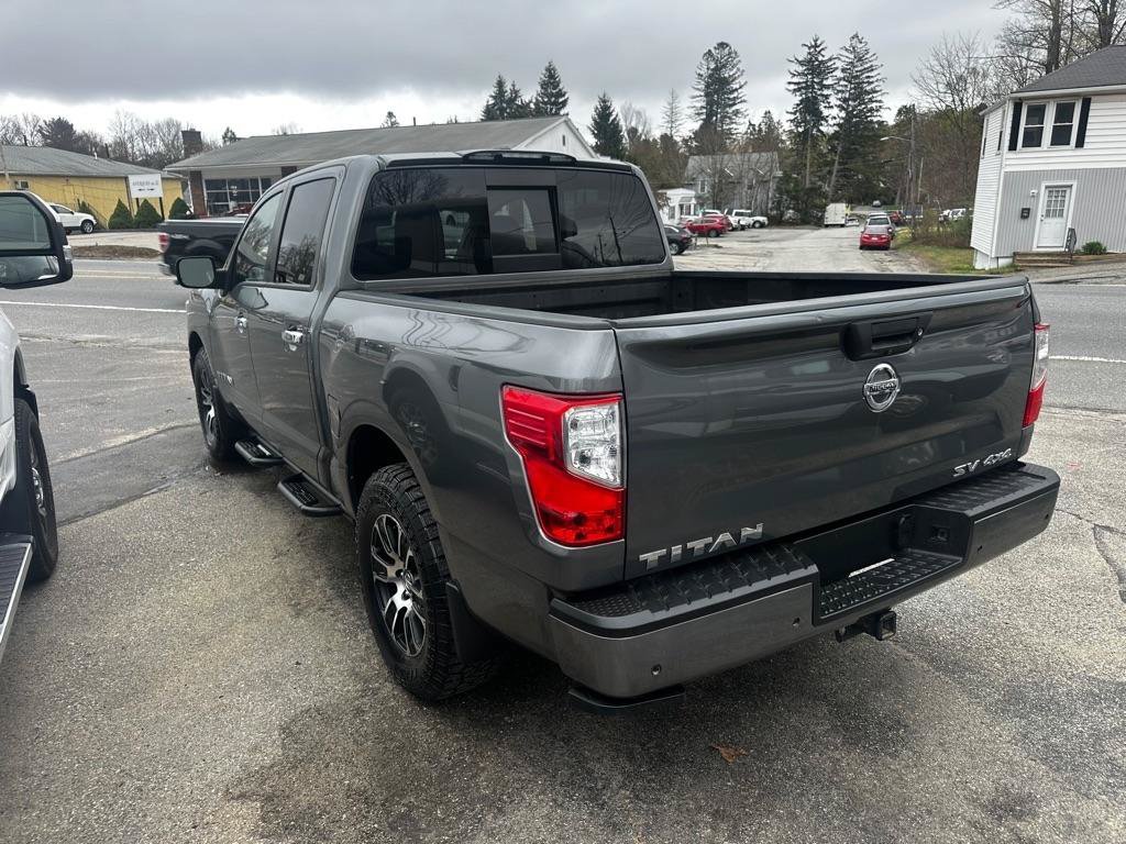 Used 2021 Nissan Titan SV w/ SV Convenience Package AWD/4WD image 3