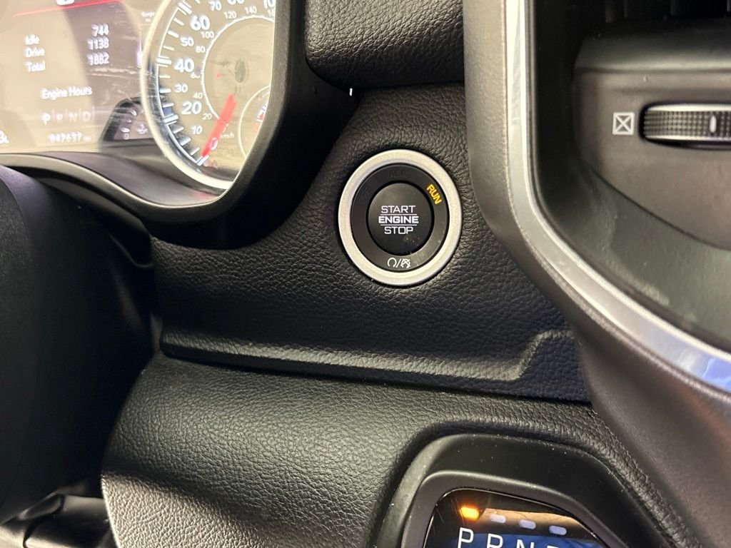 Used 2023 RAM 1500 Laramie AWD/4WD image 32