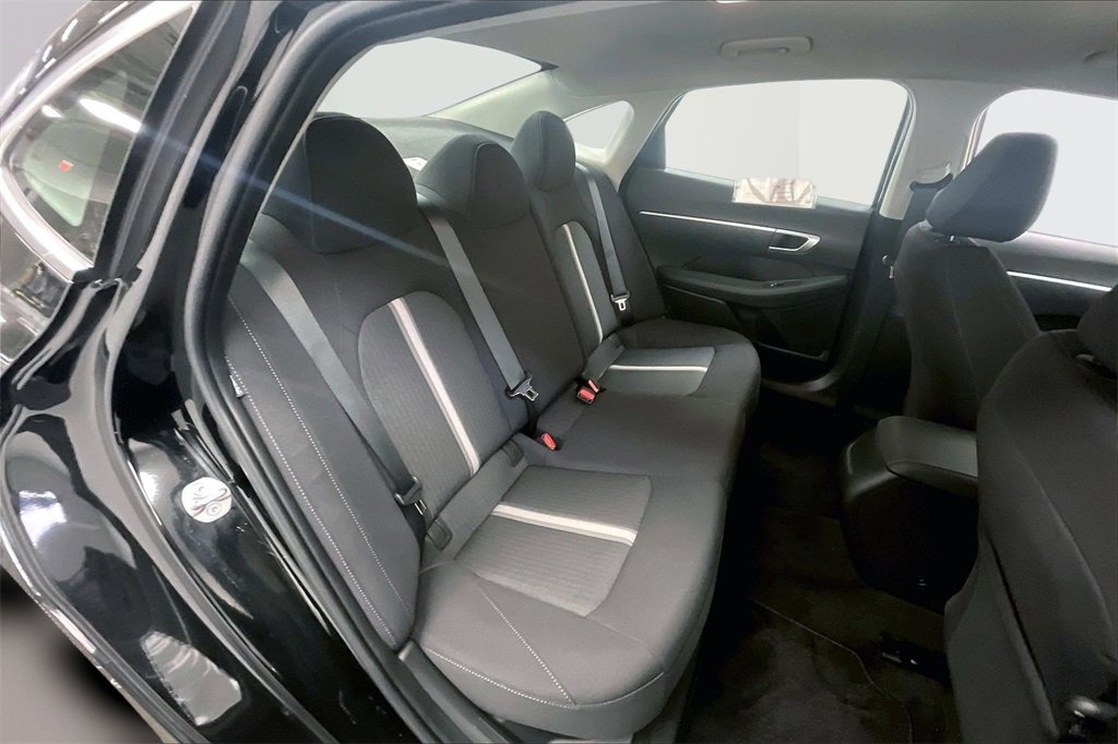 Certified 2025 Hyundai Sonata SE image 17