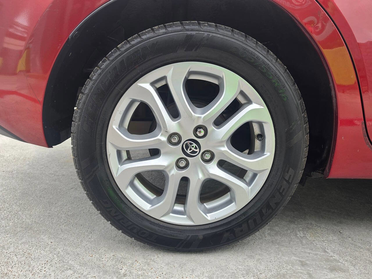 Used 2017 Toyota Yaris iA FWD image 45