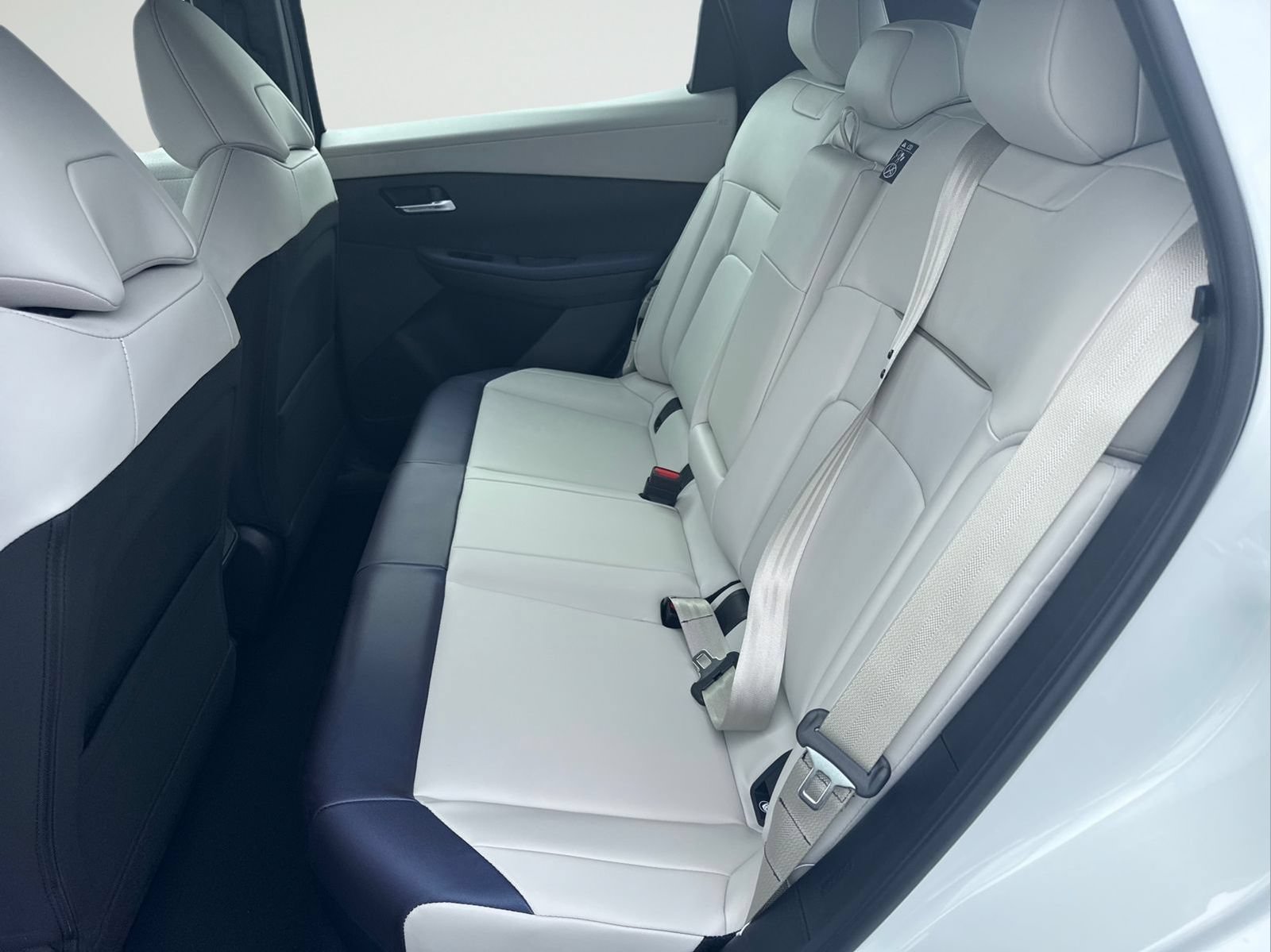 New 2026 Nissan Leaf SV+ w/ Floor Mat Package (SV+) FWD image 26