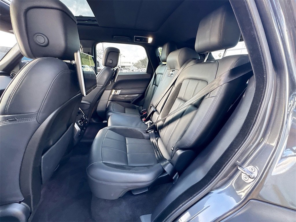 Used 2020 Land Rover Range Rover Sport HST image 27
