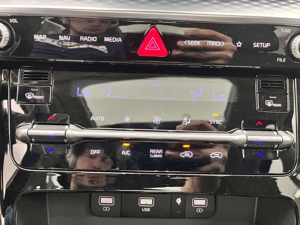 Used 2024 Kia Carnival SX Prestige FWD image 29