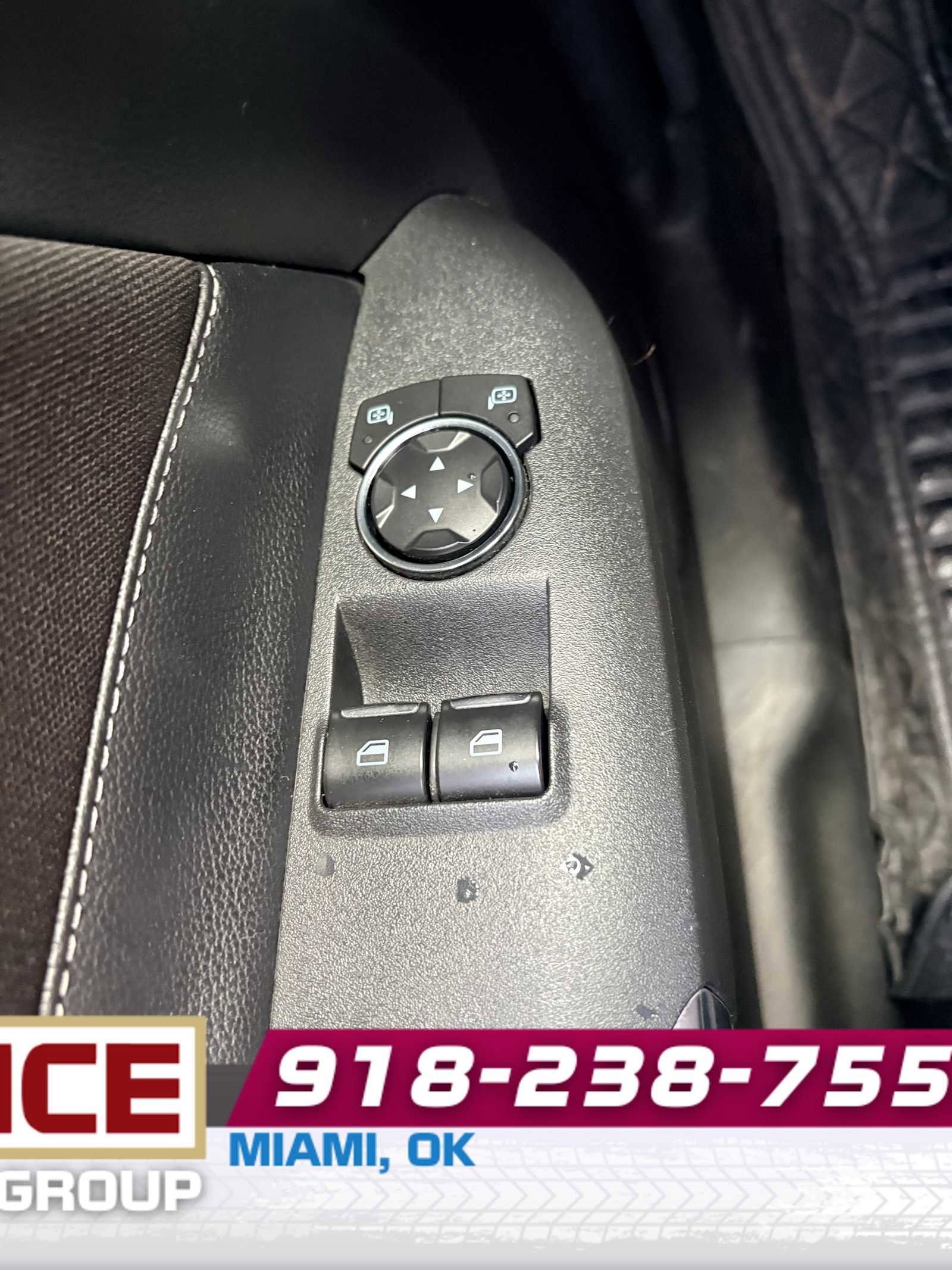 Used 2020 Ford Mustang Coupe w/ Black Accent Package image 27