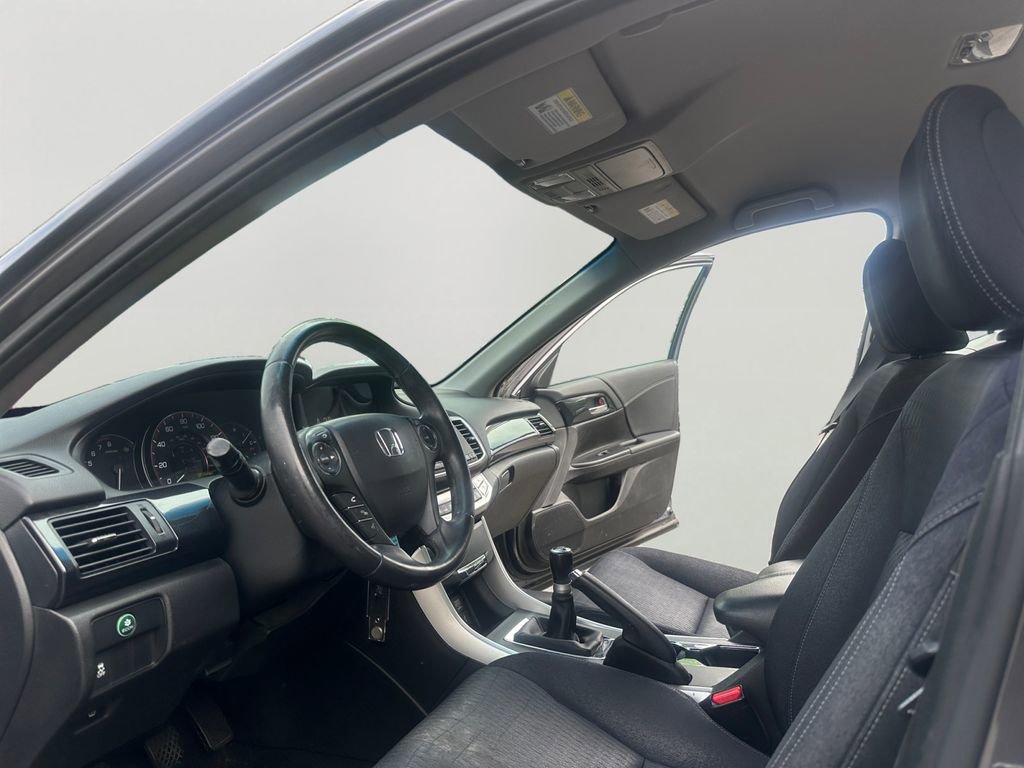Used 2013 Honda Accord Sport image 9