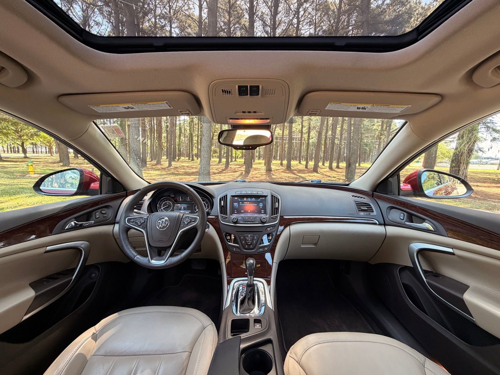 Used 2015 Buick Regal Premium w/ Experience Buick Package image 2