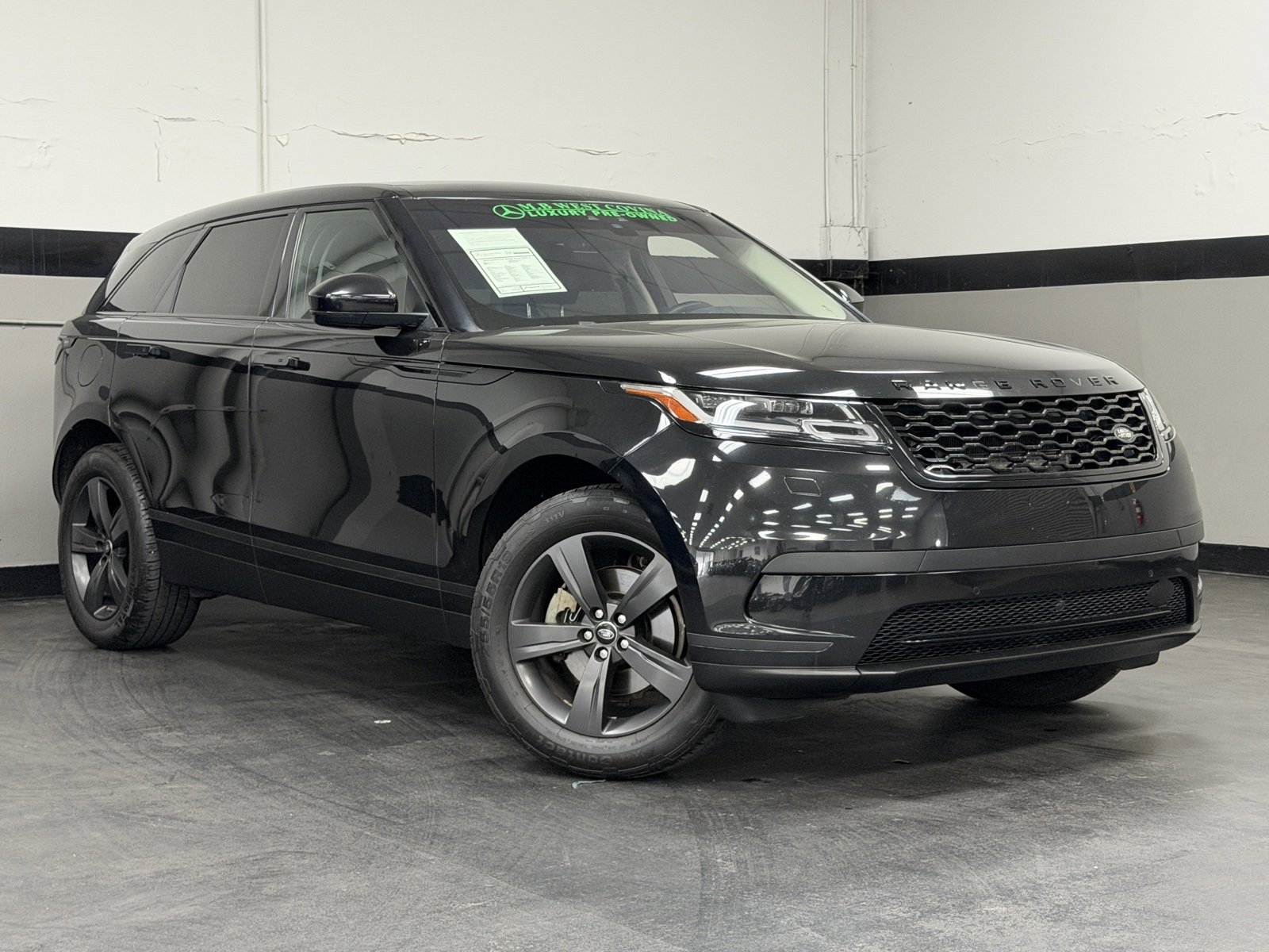 Used 2019 Land Rover Range Rover Velar S image 2