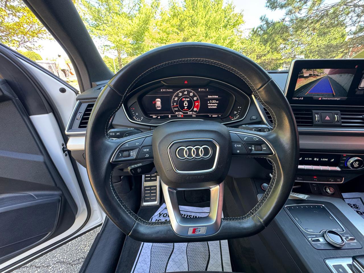 Used 2018 Audi SQ5 Premium Plus w/ Navigation Package image 17