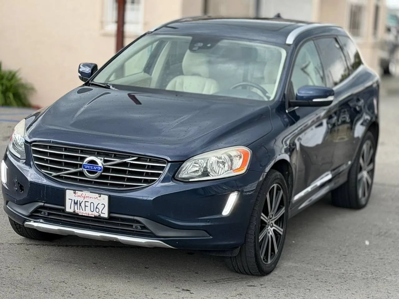Used 2015 Volvo XC60 T5 AWD/4WD image 8