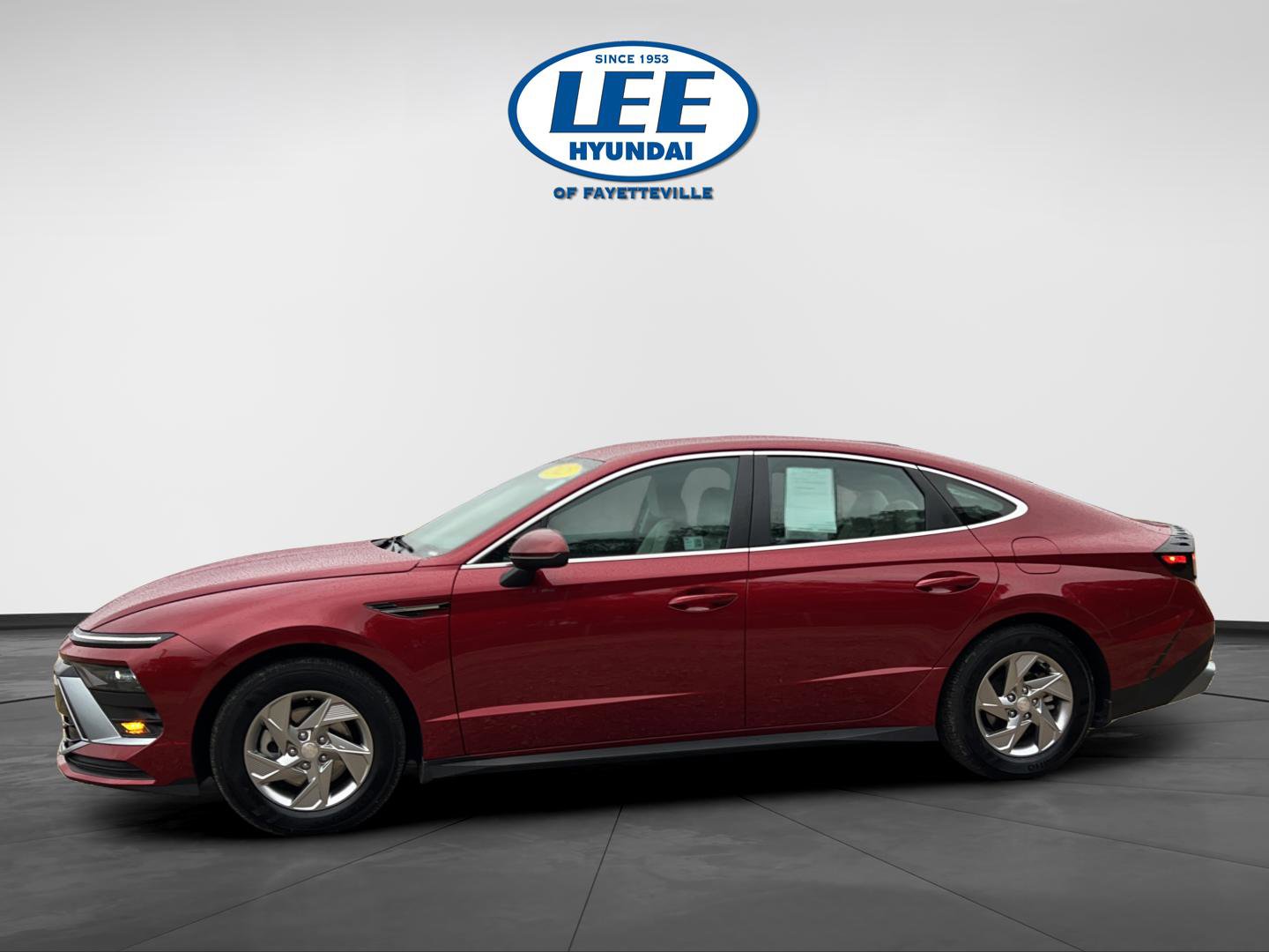 Certified 2025 Hyundai Sonata SE image 3