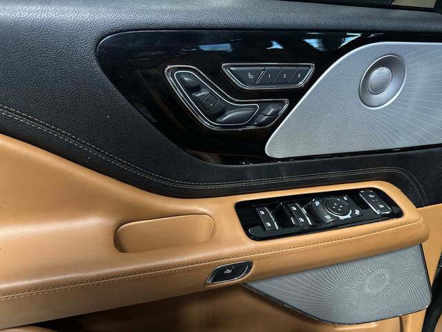 Used 2020 Lincoln Aviator Black Label w/ Dynamic Handling Package image 31