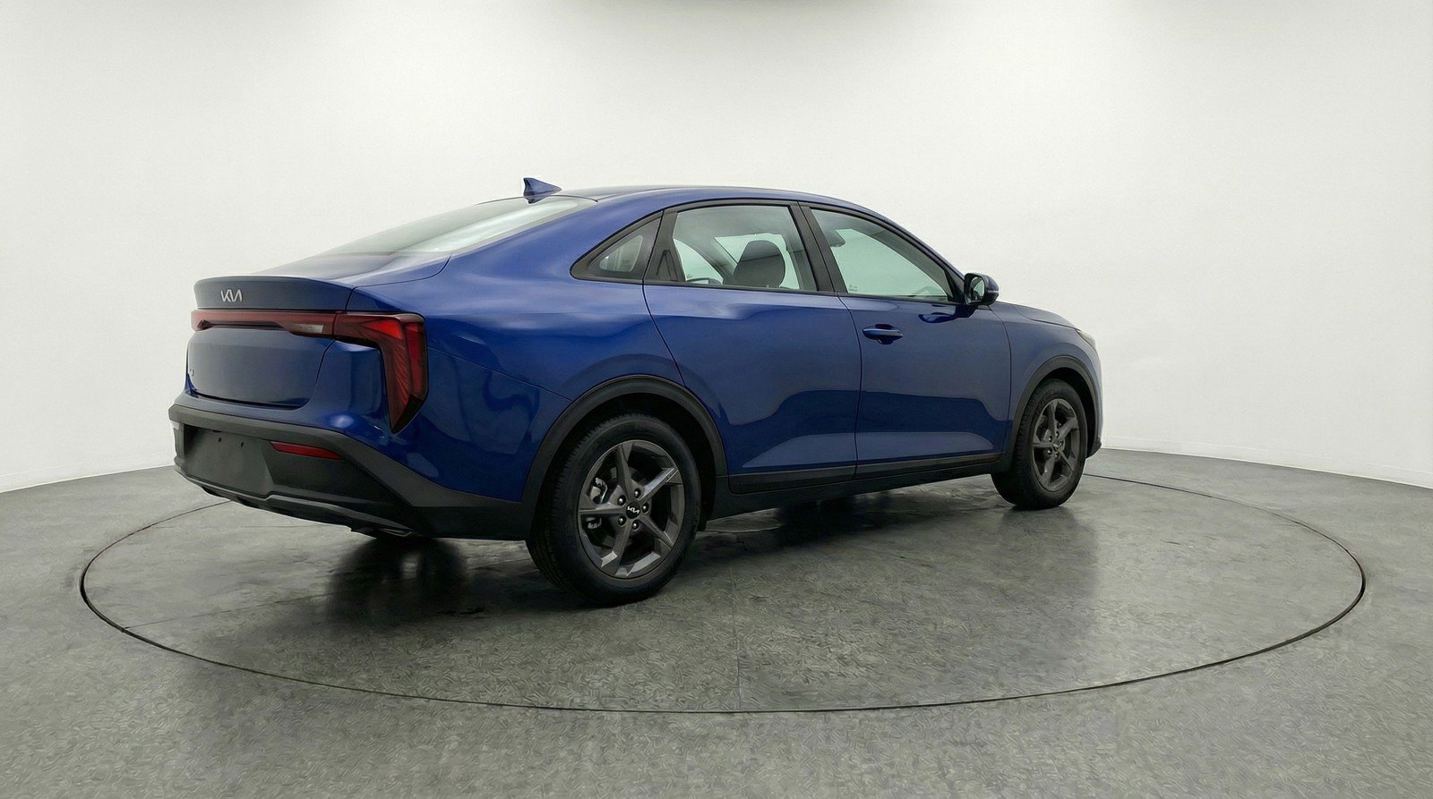 Used 2025 Kia K4 LXS image 9