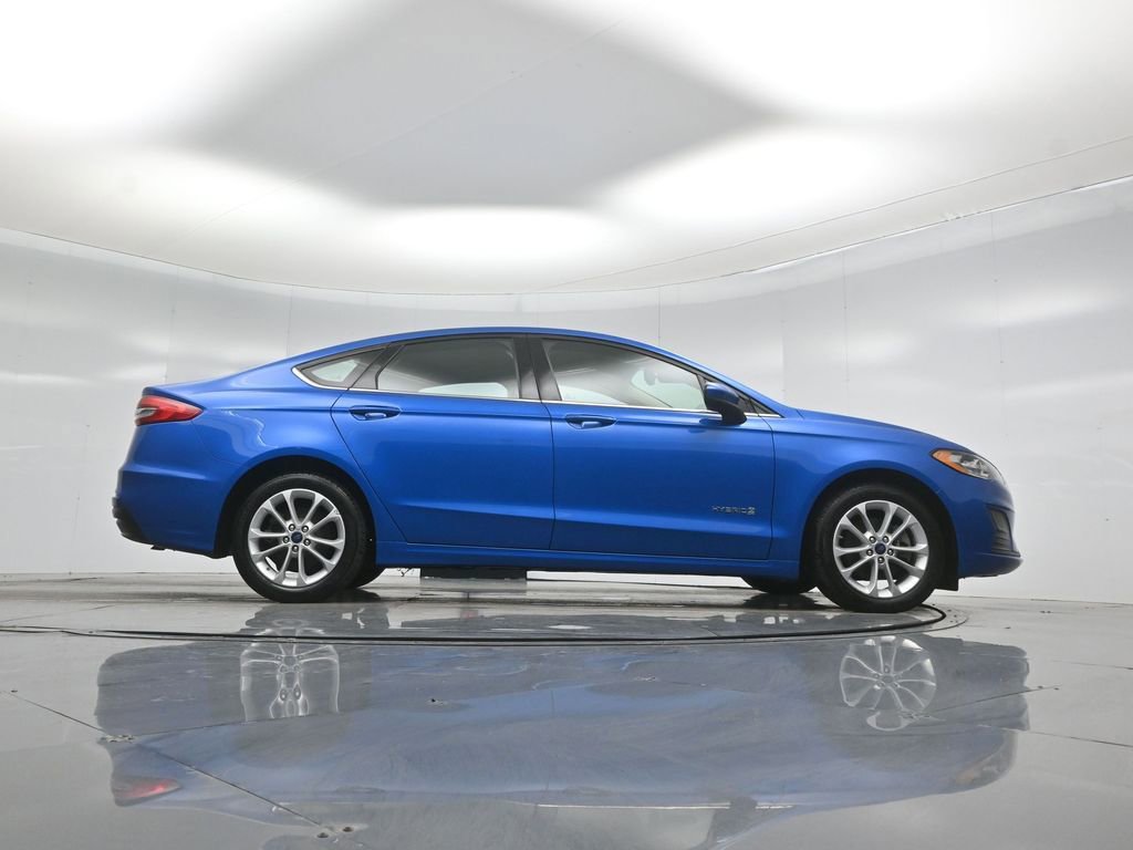 Certified 2019 Ford Fusion SE FWD image 45