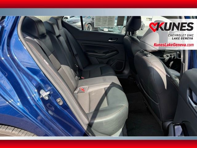 Used 2024 Nissan Altima 2.5 SR image 19