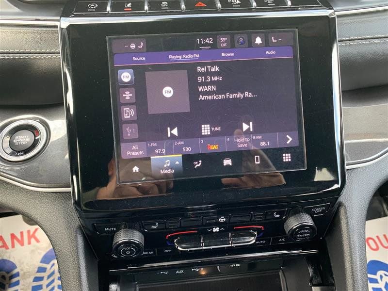 Used 2023 Jeep Grand Cherokee L Laredo image 22