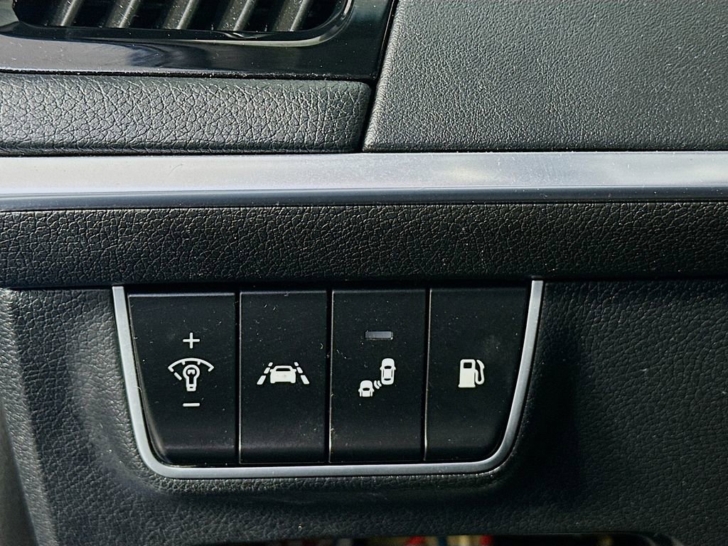 Used 2018 Kia Stinger Premium image 10