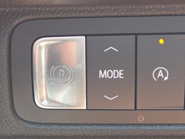 Used 2025 Chevrolet Traverse LT w/ LPO, Floor Liner Package FWD image 27