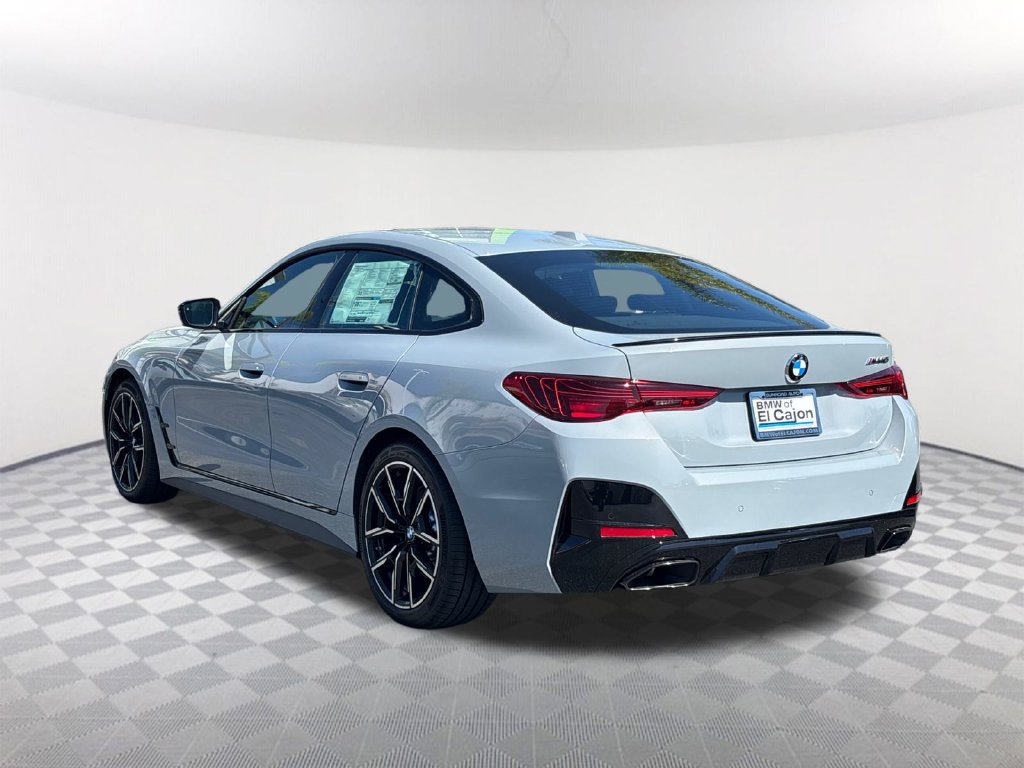 New 2026 BMW M440i w/ Premium Package RWD image 4