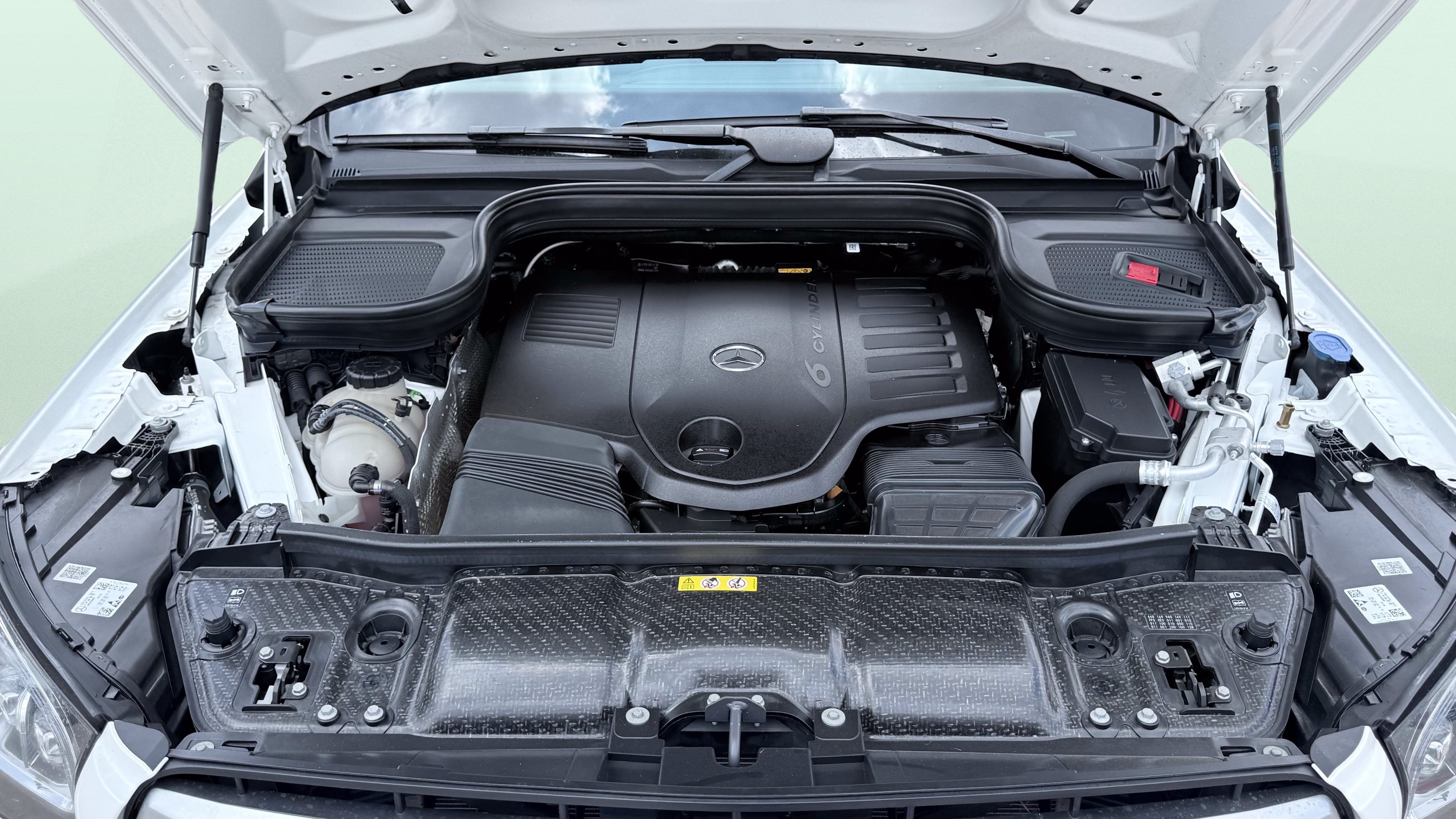 Used 2024 Mercedes-Benz GLS 450 4MATIC image 28