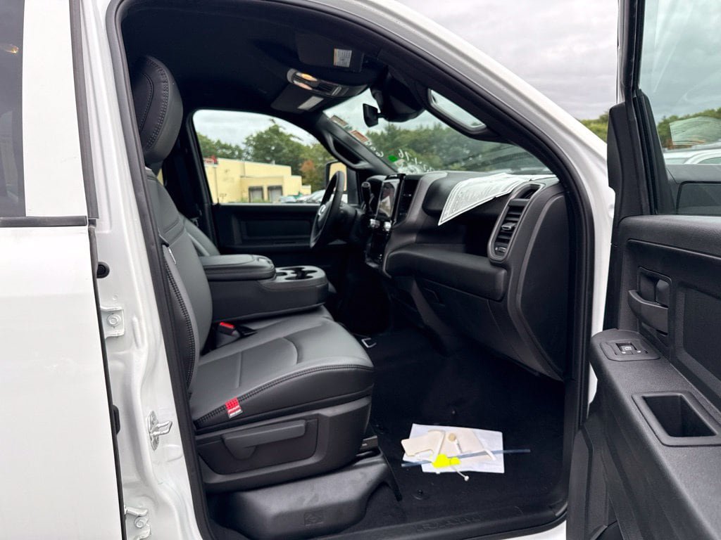 New 2026 RAM 2500 Tradesman AWD/4WD image 25