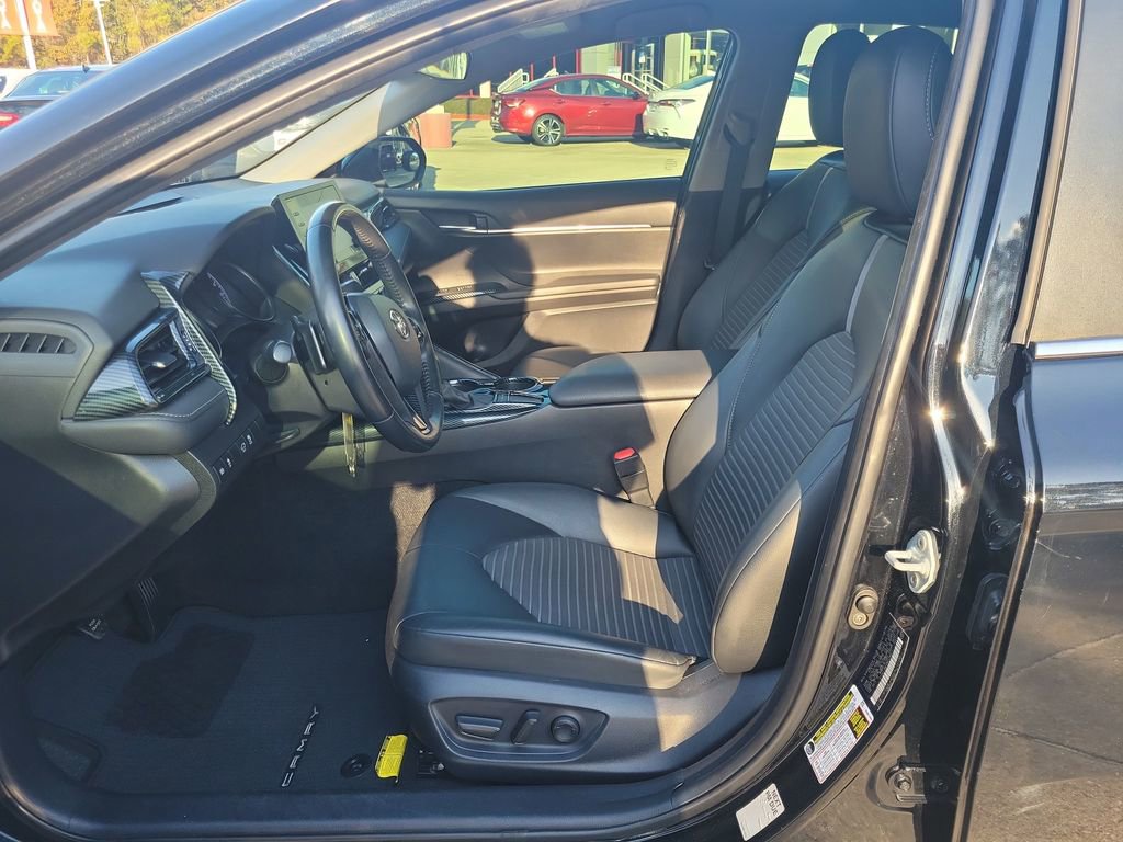 Certified 2022 Toyota Camry SE image 15