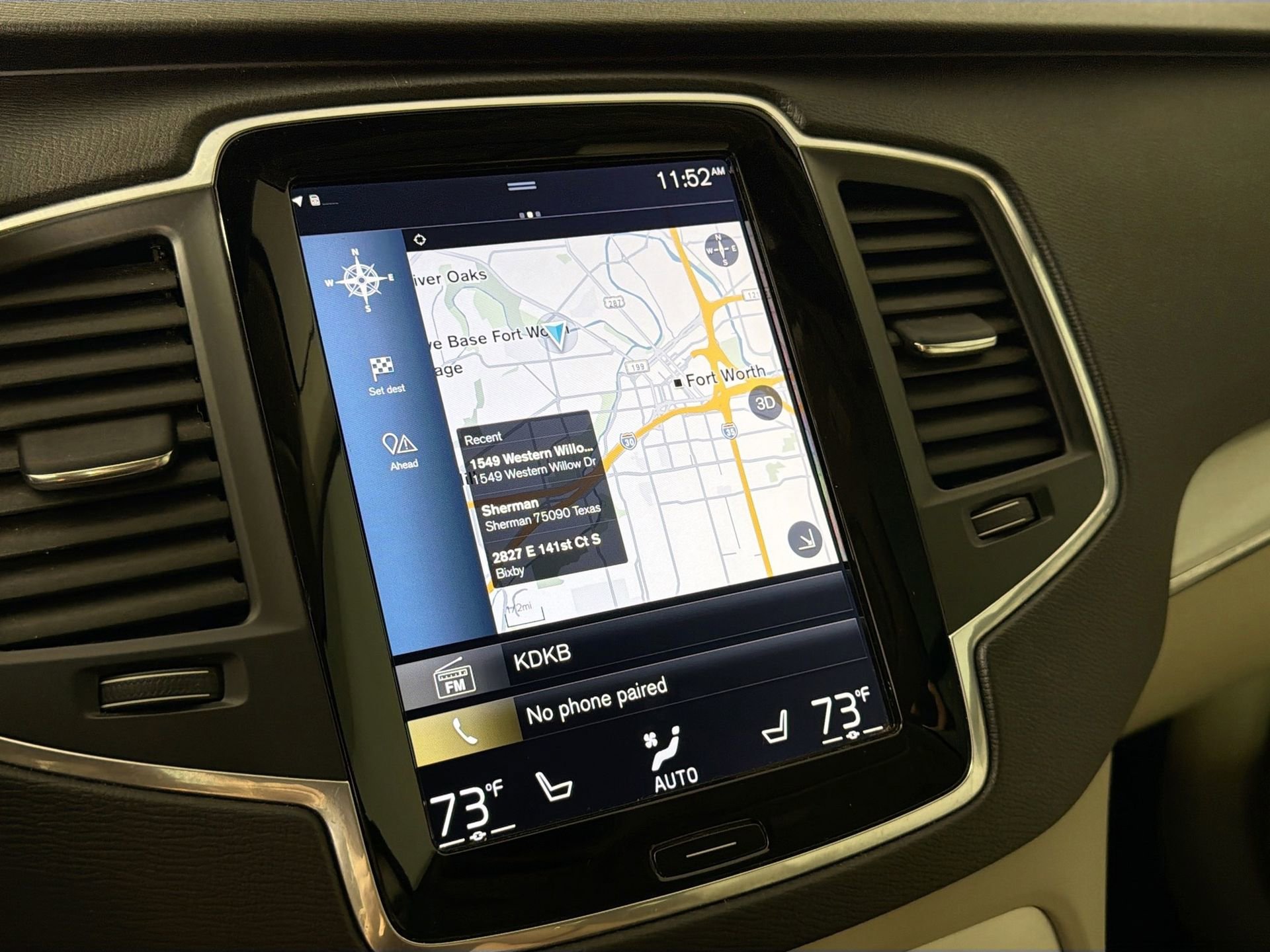 Used 2017 Volvo XC90 T6 Momentum w/ Vision Package image 14