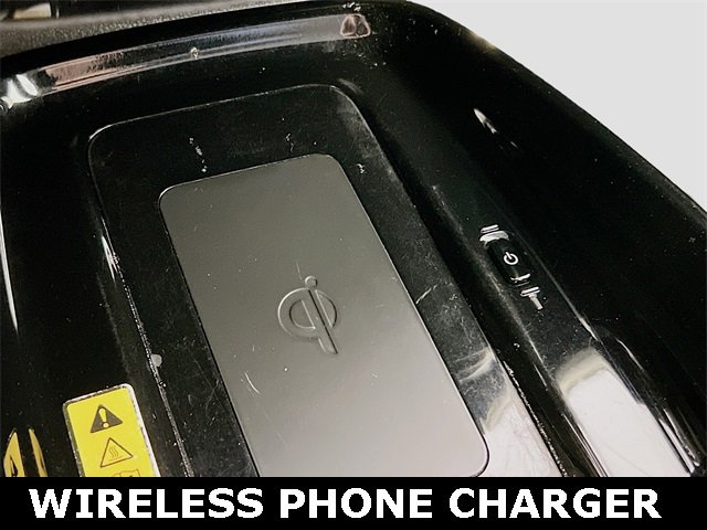 Used 2021 Toyota Prius XLE image 13