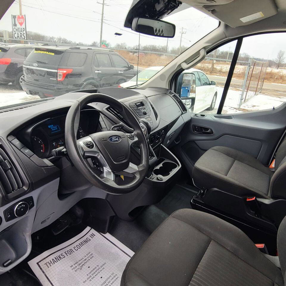 Used 2019 Ford Transit 150 150 3dr SWB Low Roof Cargo Van image 3
