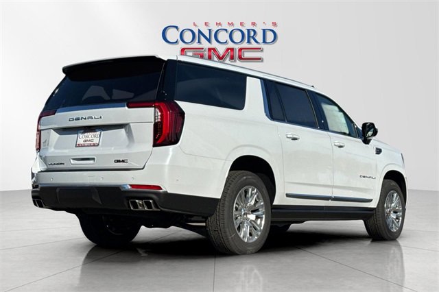 New 2026 GMC Yukon XL Denali w/ Sun & Power Step Package image 4