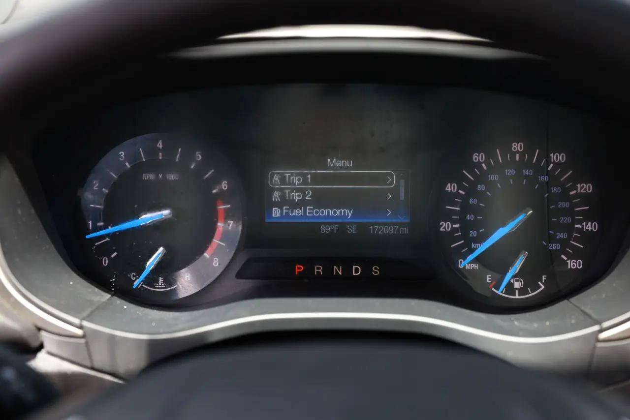 Used 2014 Ford Fusion SE w/ Equipment Group 202A FWD image 28