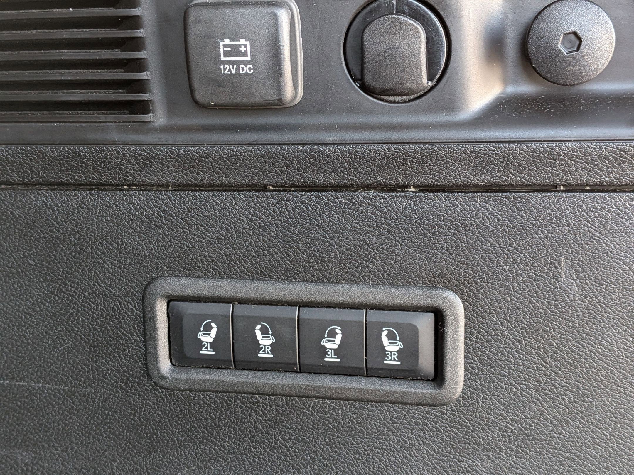 Certified 2025 Jeep Wagoneer Series III w/ Premium Group I image 33