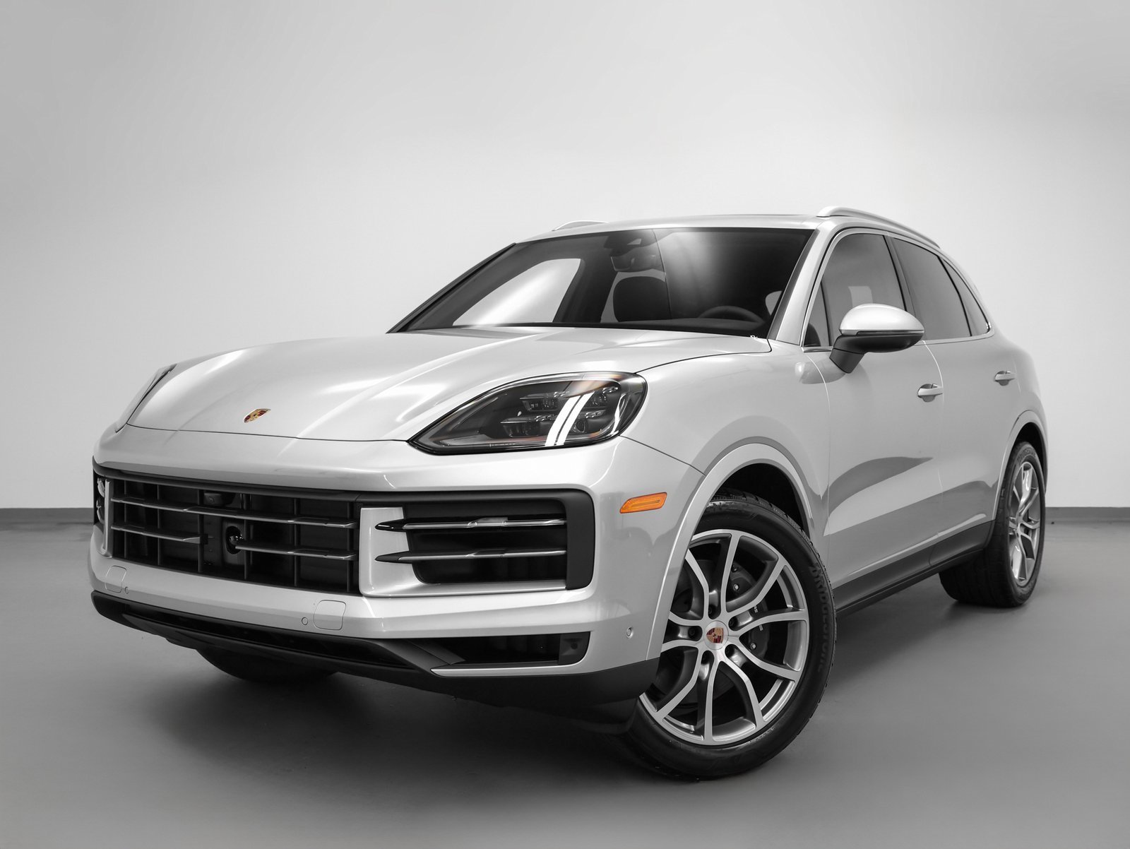 Used 2025 Porsche Cayenne image 1