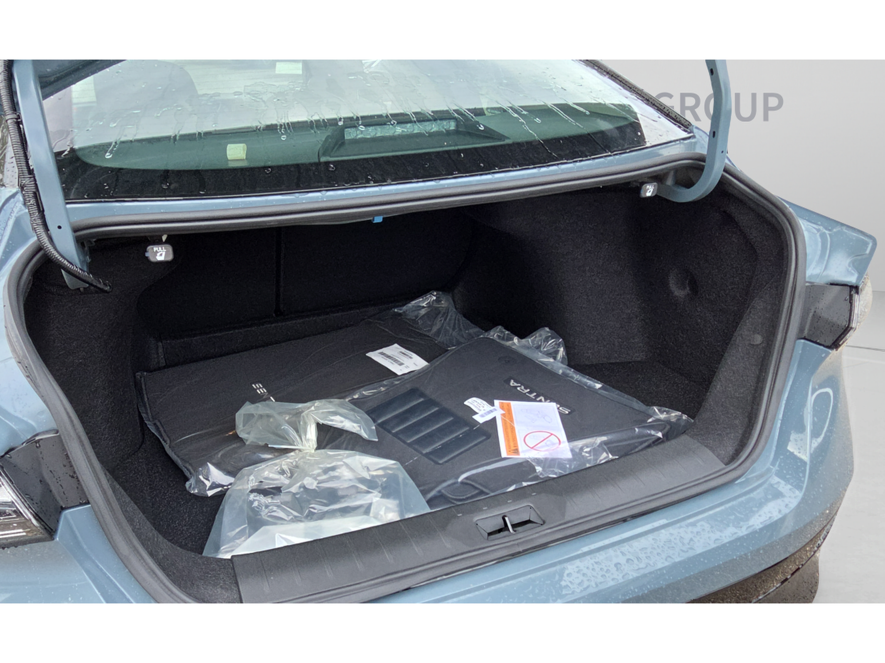 New 2027 Nissan Sentra SR w/ SR All Weather Package FWD image 23