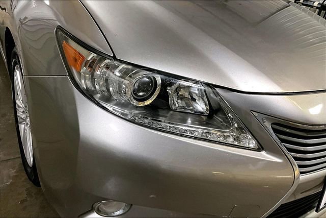 Used 2015 Lexus ES 350 w/ Premium Package image 4