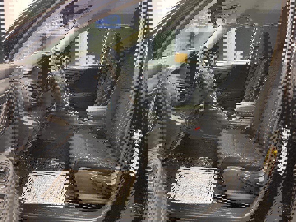 Certified 2025 Subaru Legacy image 10