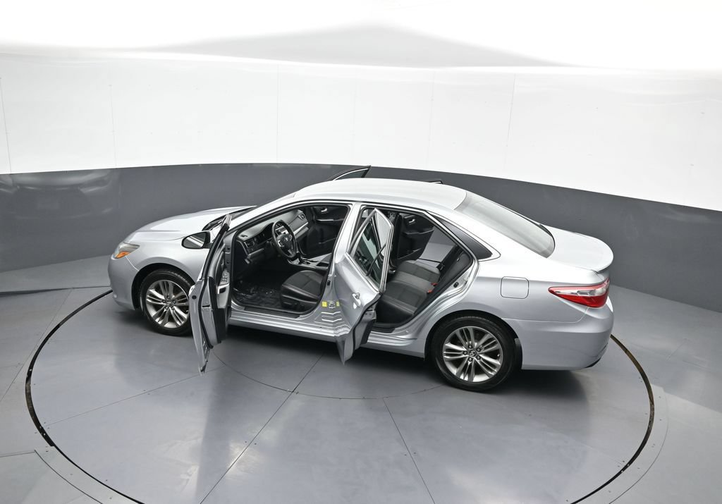 Certified 2017 Toyota Camry SE FWD image 42