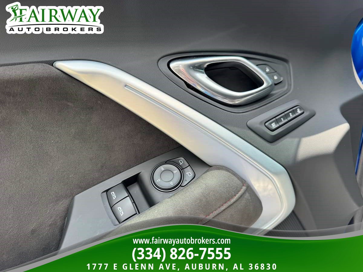 Used 2018 Chevrolet Camaro ZL1 RWD image 13