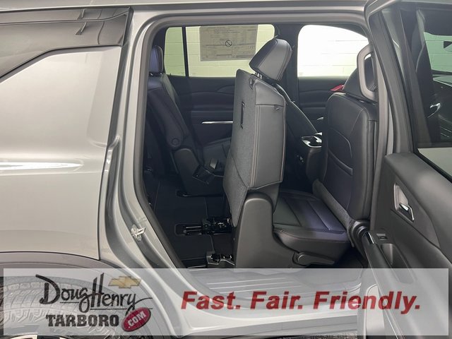 New 2026 Chevrolet Traverse Z71 w/ Driver Confidence Package image 43
