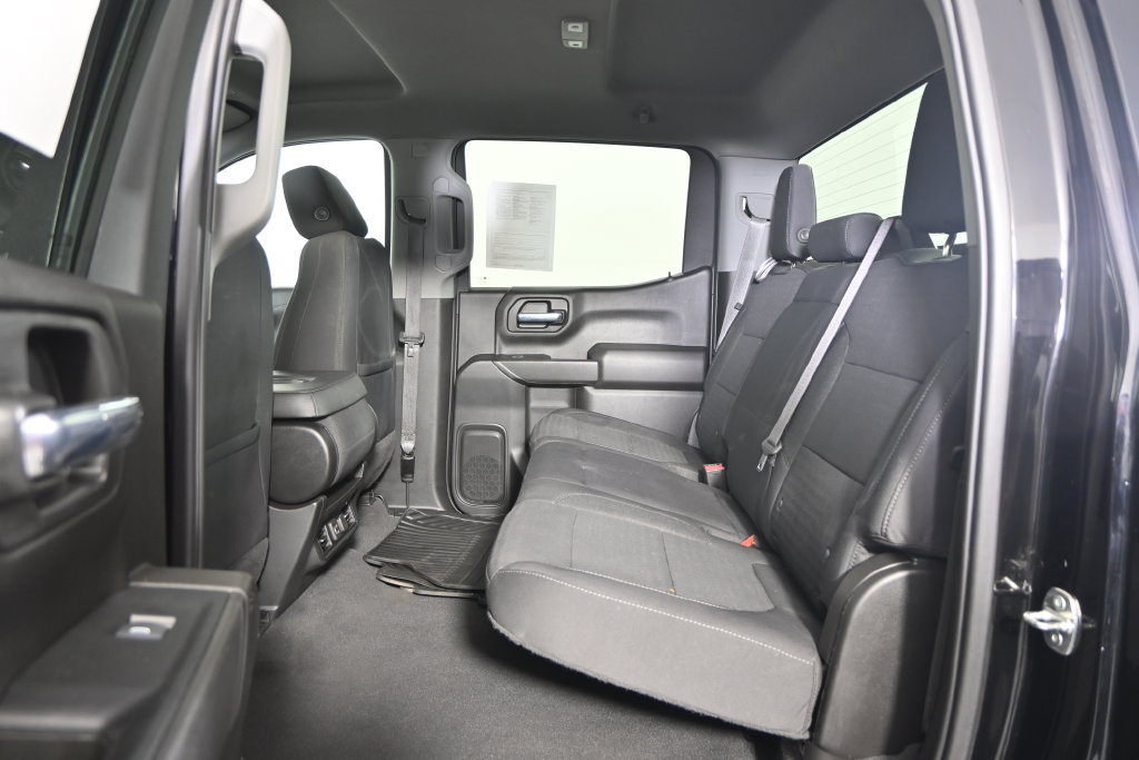 Used 2021 Chevrolet Silverado 1500 LT AWD/4WD image 17