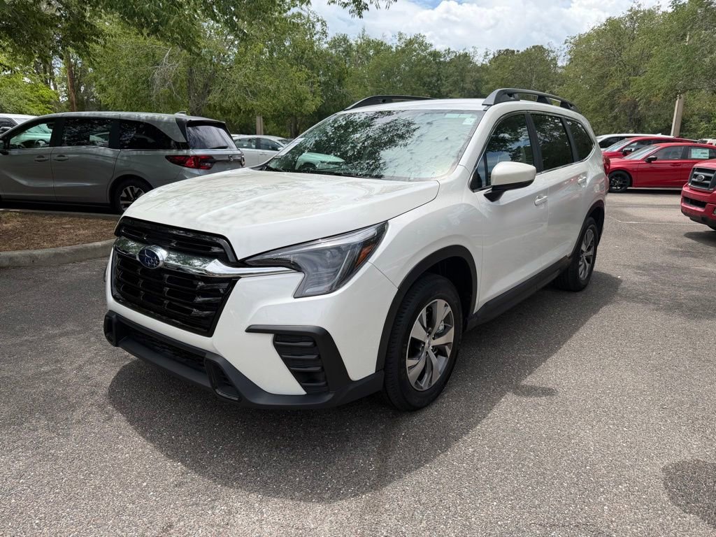 Used 2025 Subaru Ascent Premium AWD/4WD image 3