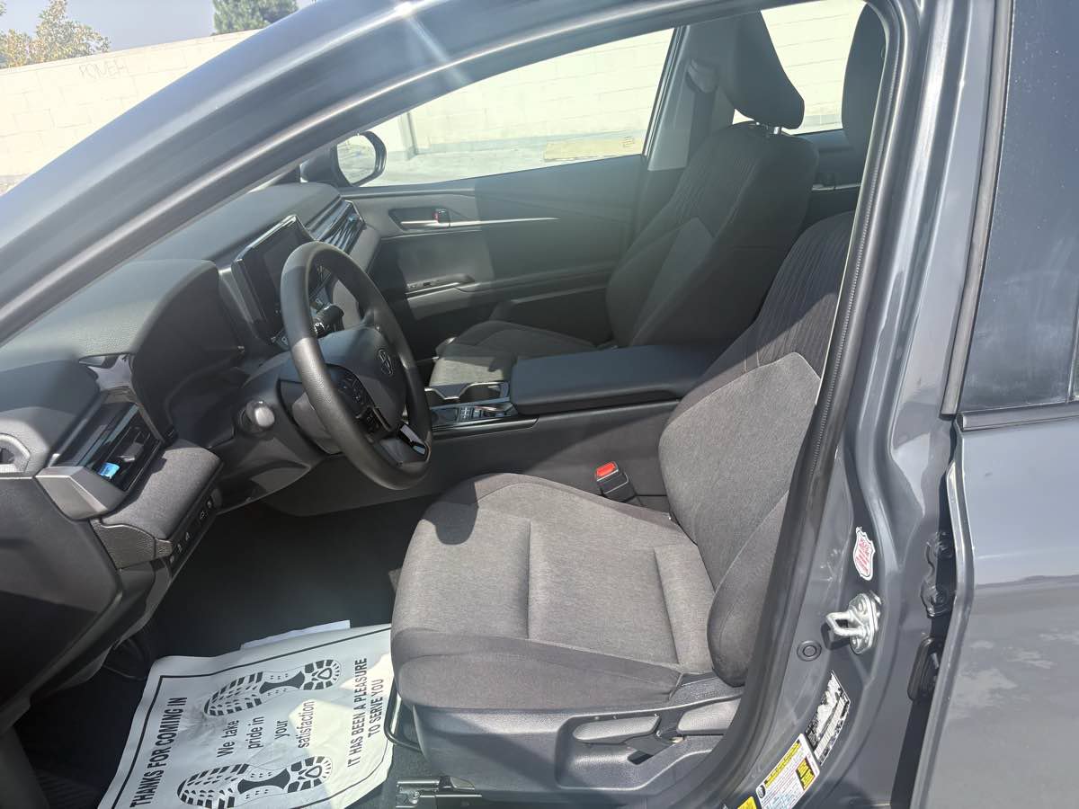Used 2026 Toyota Camry LE FWD image 20
