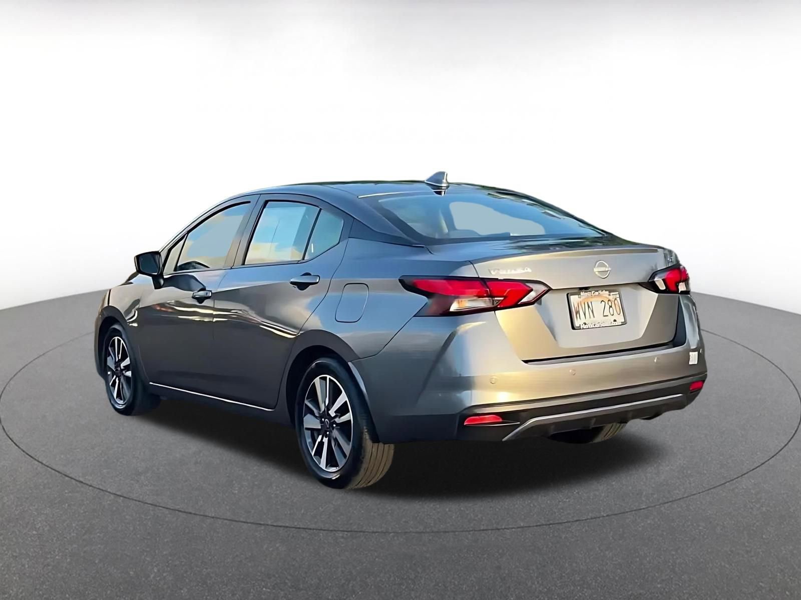 Used 2023 Nissan Versa SV image 10