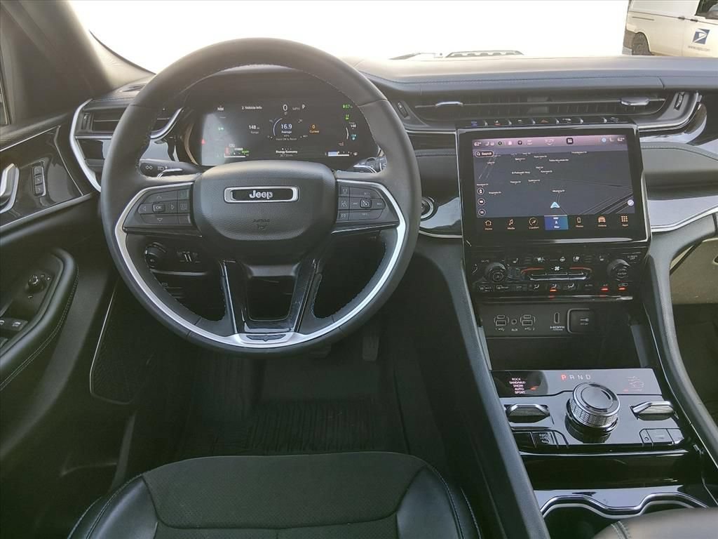 Used 2022 Jeep Grand Cherokee Trailhawk AWD/4WD image 11