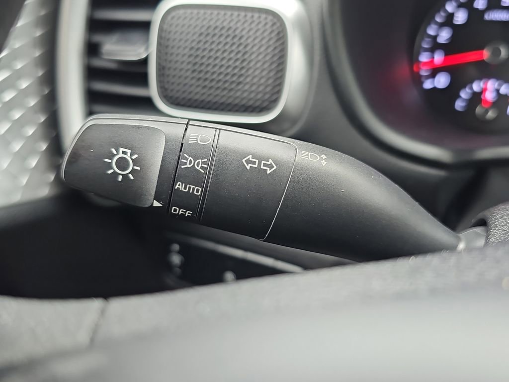 Used 2022 Kia Soul LX image 28