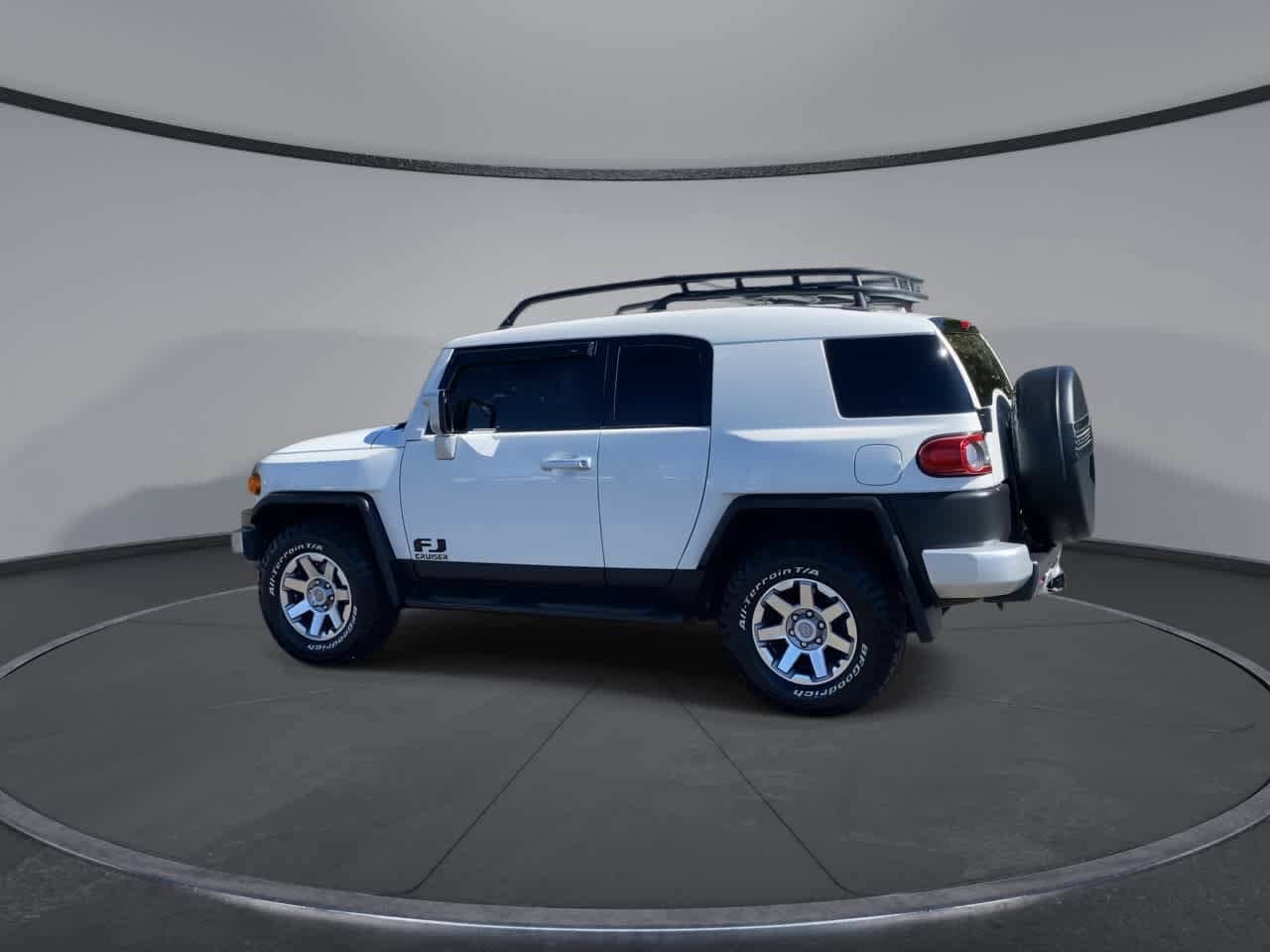 Used 2014 Toyota FJ Cruiser 4WD w/ Upgrade Package image 7