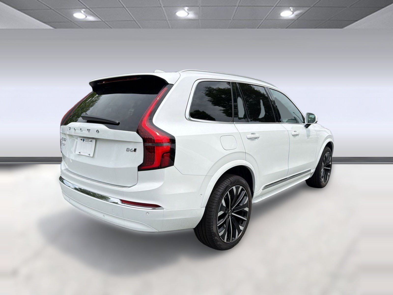 New 2026 Volvo XC90 B6 Plus w/ Protection Package AWD/4WD image 9