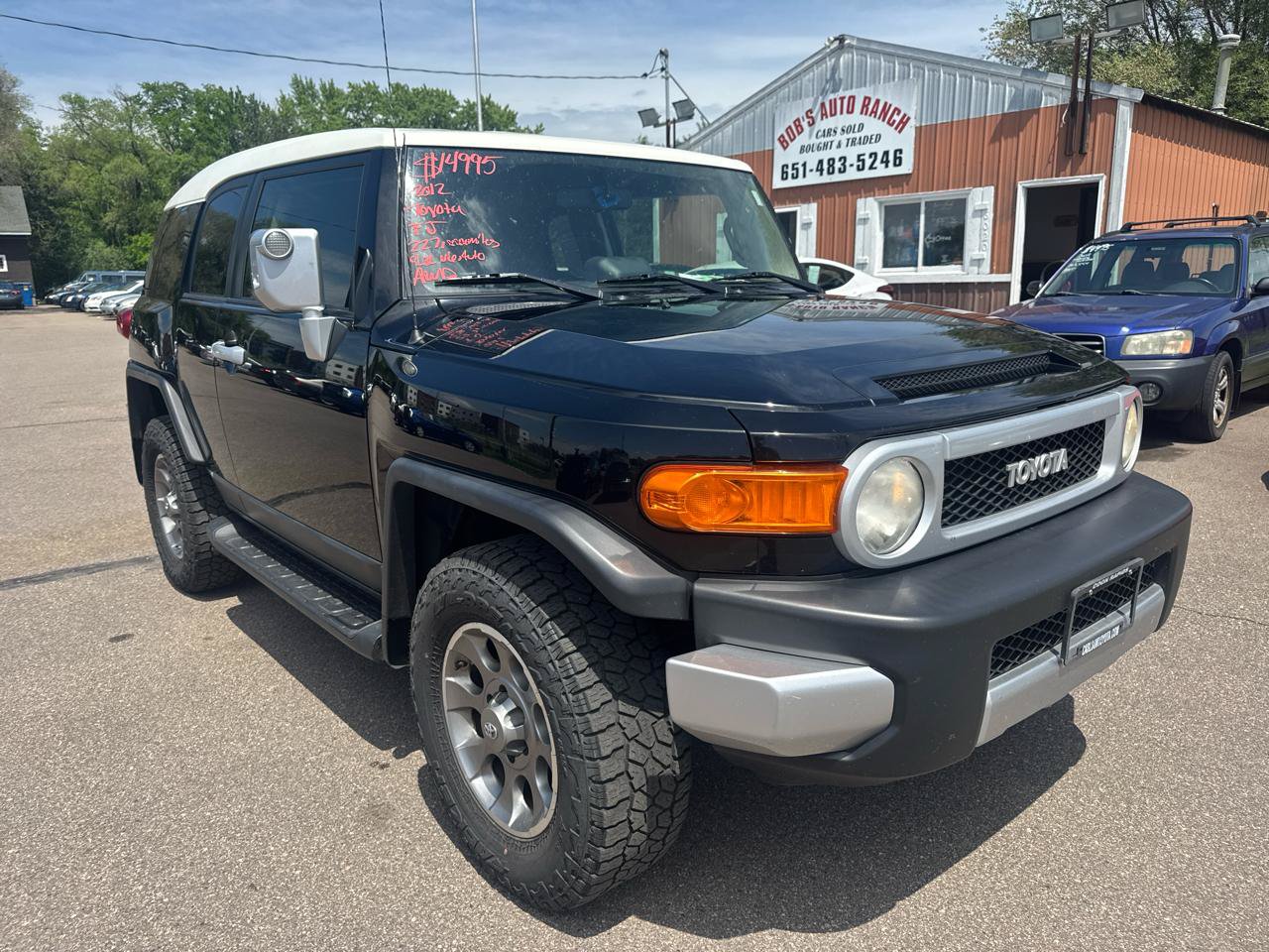 Used 2012 Toyota FJ Cruiser 4WD w/ Upgrade Pkg image 3