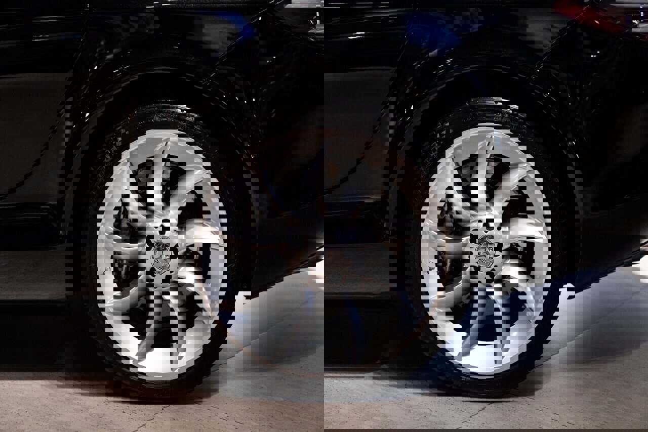 Used 2006 Mercedes-Benz SLR image 10