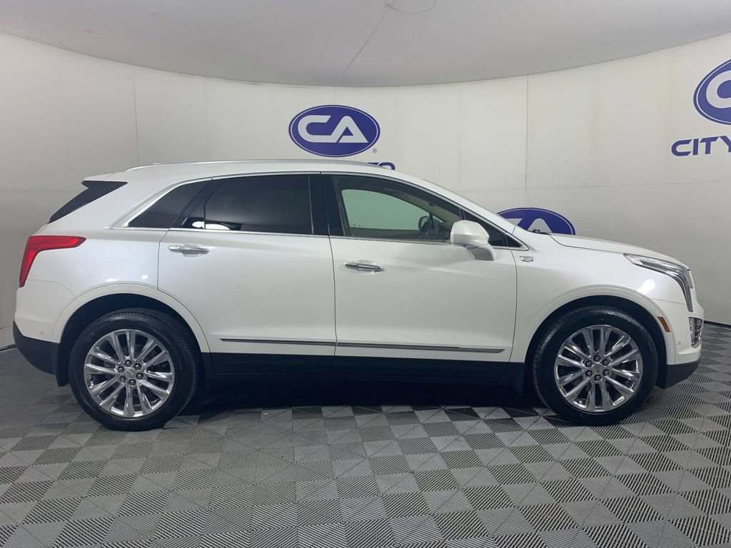 Used 2019 Cadillac XT5 Platinum AWD/4WD image 2