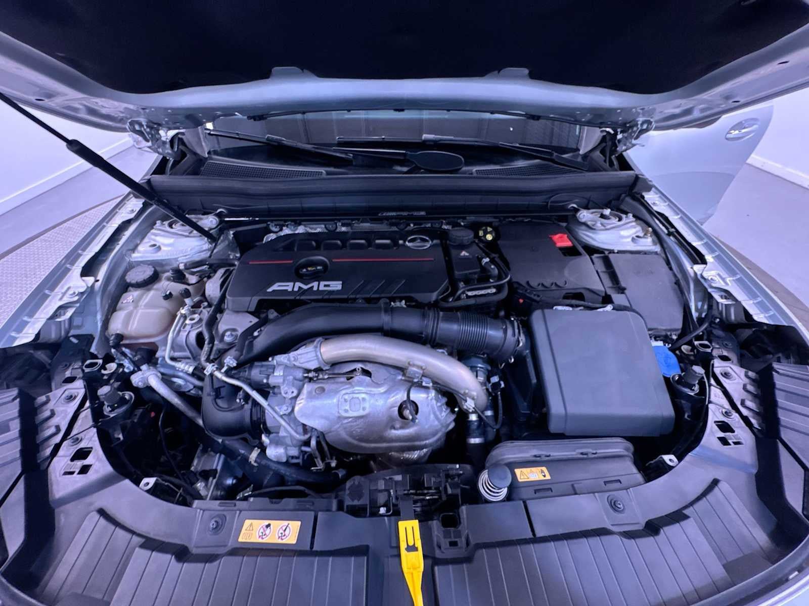 Used 2022 Mercedes-Benz GLB 35 AMG 4MATIC image 3